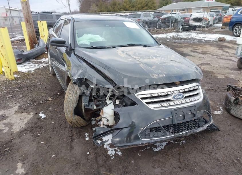 2010 Ford Taurus SHO (VIN 1FAHP2KT7AG151529) main photo