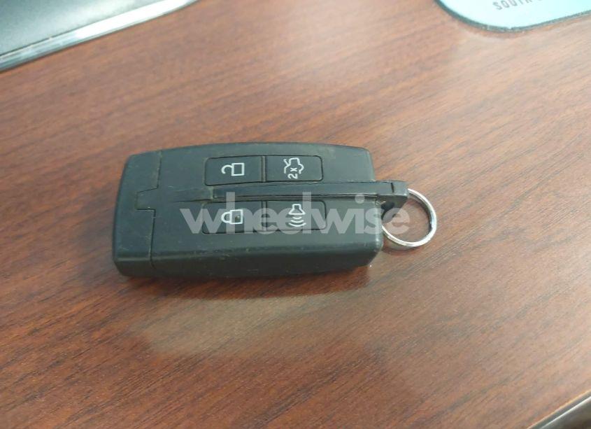Photo 11 of 2010 Ford Taurus SHO (VIN 1FAHP2KT7AG151529)