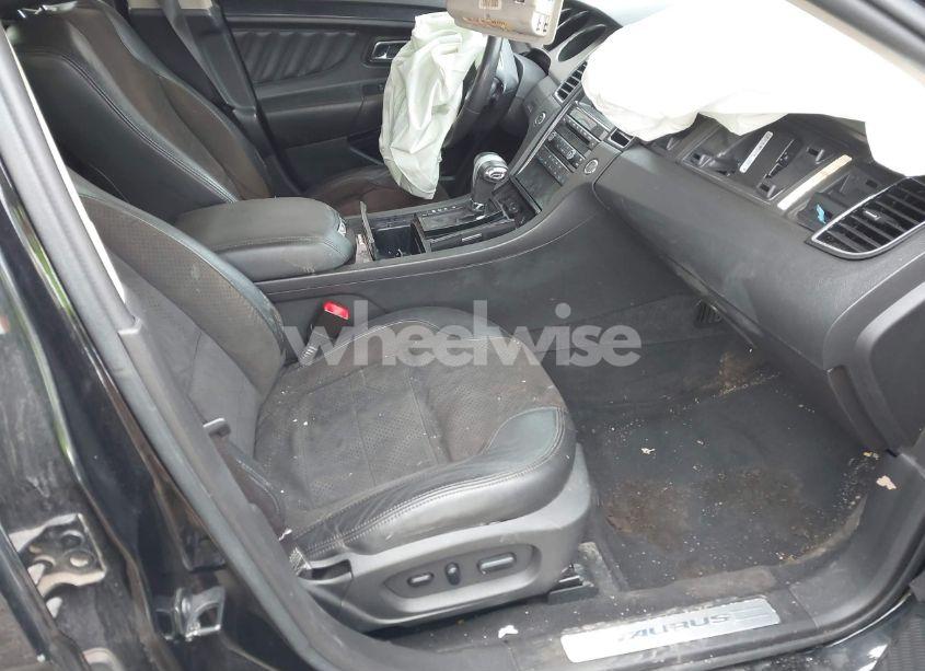 Photo 5 of 2010 Ford Taurus SHO (VIN 1FAHP2KT7AG151529)