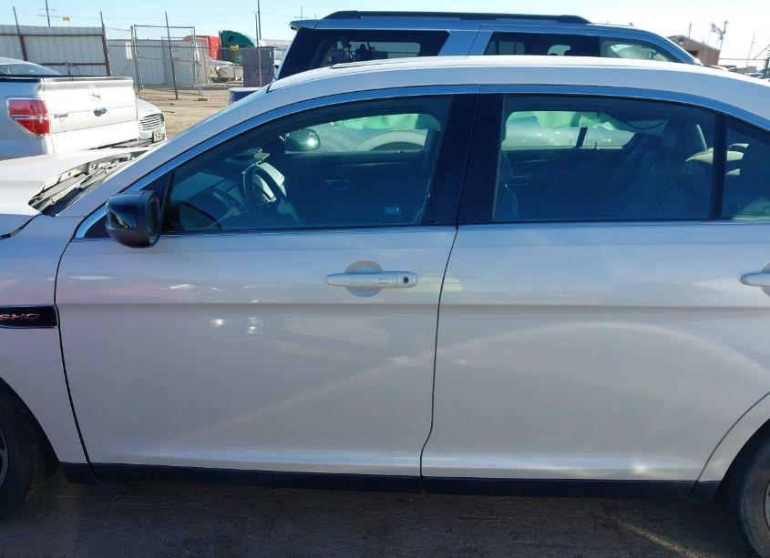 Photo 14 of 2017 Ford Taurus SHO (VIN 1FAHP2KT7HG137530)