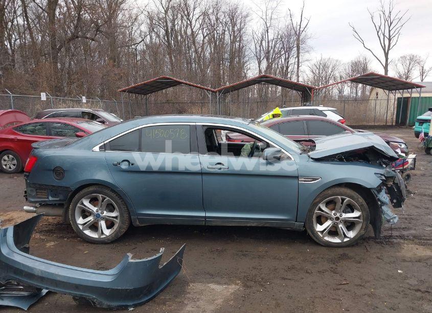 Photo 14 of 2010 Ford Taurus SHO (VIN 1FAHP2KT8AG123108)