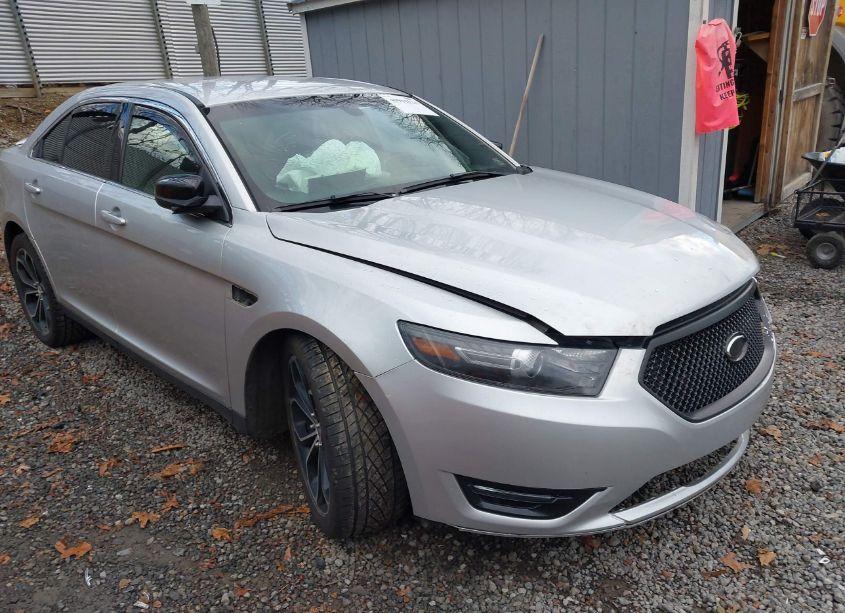 2015 Ford Taurus SHO (VIN 1FAHP2KT8FG121821) main photo