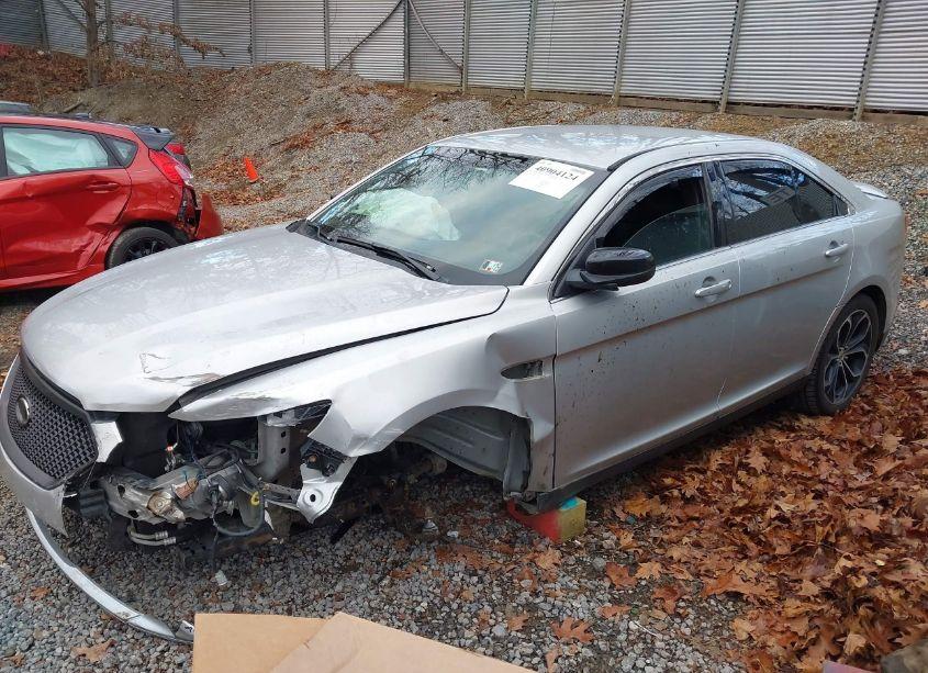 Photo 15 of 2015 Ford Taurus SHO (VIN 1FAHP2KT8FG121821)