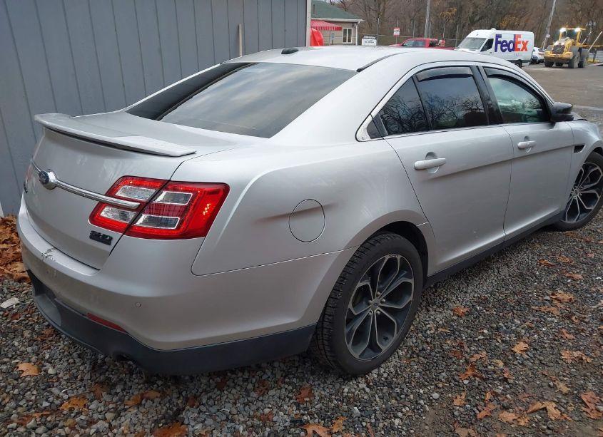 Photo 4 of 2015 Ford Taurus SHO (VIN 1FAHP2KT8FG121821)
