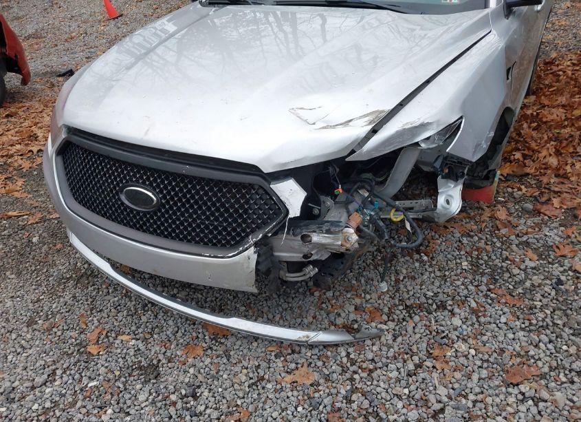 Photo 6 of 2015 Ford Taurus SHO (VIN 1FAHP2KT8FG121821)