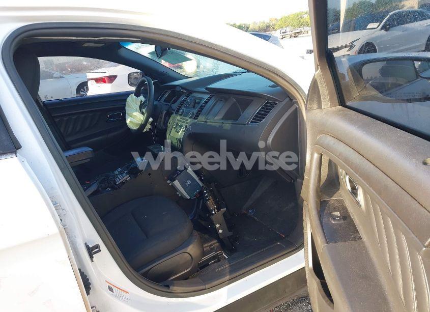 Photo 5 of 2017 Ford Police INTERCEPTOR (VIN 1FAHP2L80HG133684)