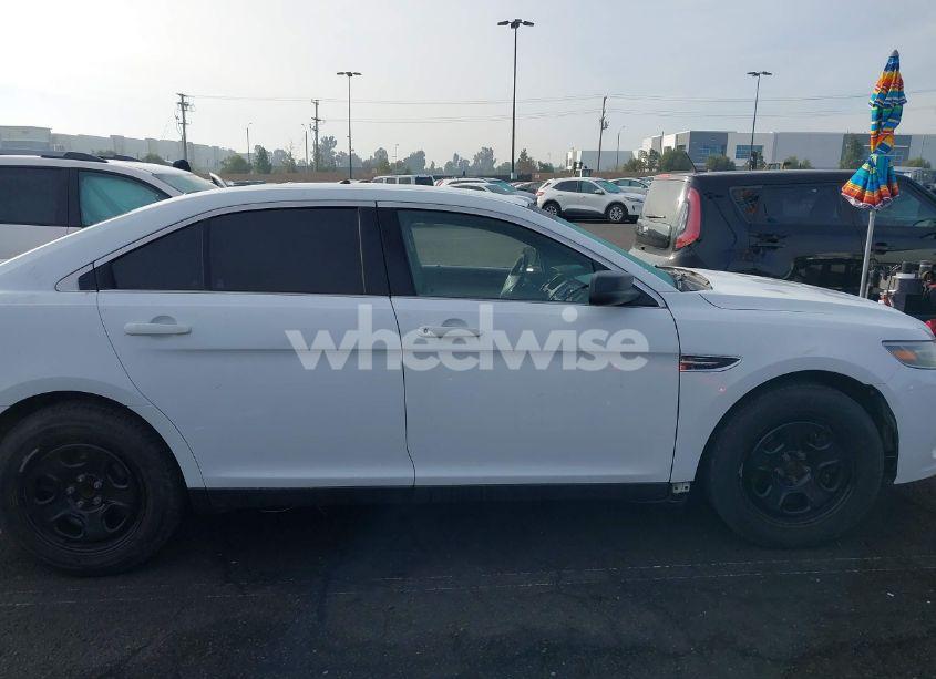 Photo 14 of 2017 Ford Police INTERCEPTOR (VIN 1FAHP2L80HG143664)