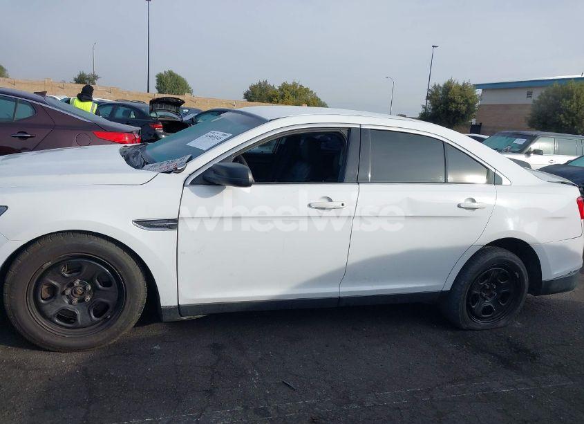 Photo 15 of 2017 Ford Police INTERCEPTOR (VIN 1FAHP2L80HG143664)