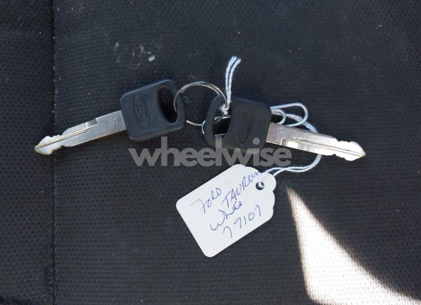 Photo 11 of 2015 Ford Police INTERCEPTOR (VIN 1FAHP2L82FG203702)