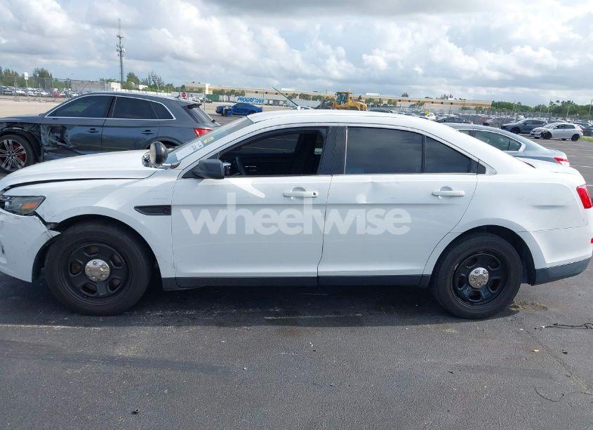 Photo 15 of 2016 Ford Police INTERCEPTOR (VIN 1FAHP2L85GG154741)