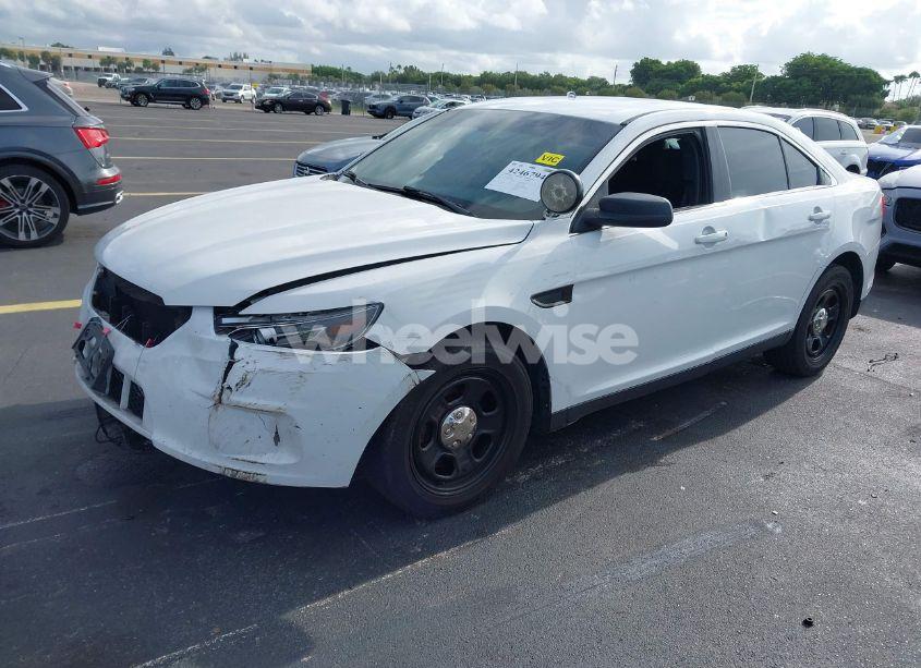 Photo 2 of 2016 Ford Police INTERCEPTOR (VIN 1FAHP2L85GG154741)