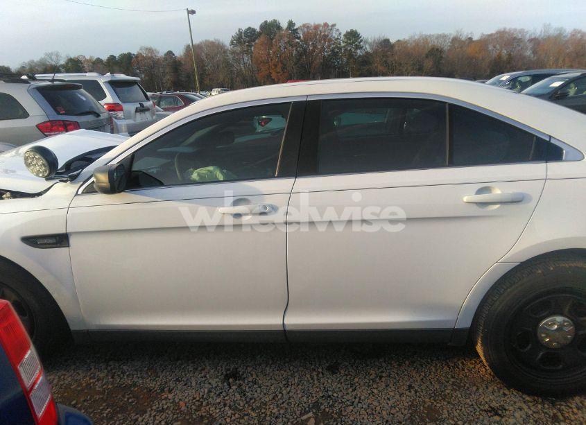 Photo 14 of 2018 Ford Police INTERCEPTOR (VIN 1FAHP2L88JG100096)