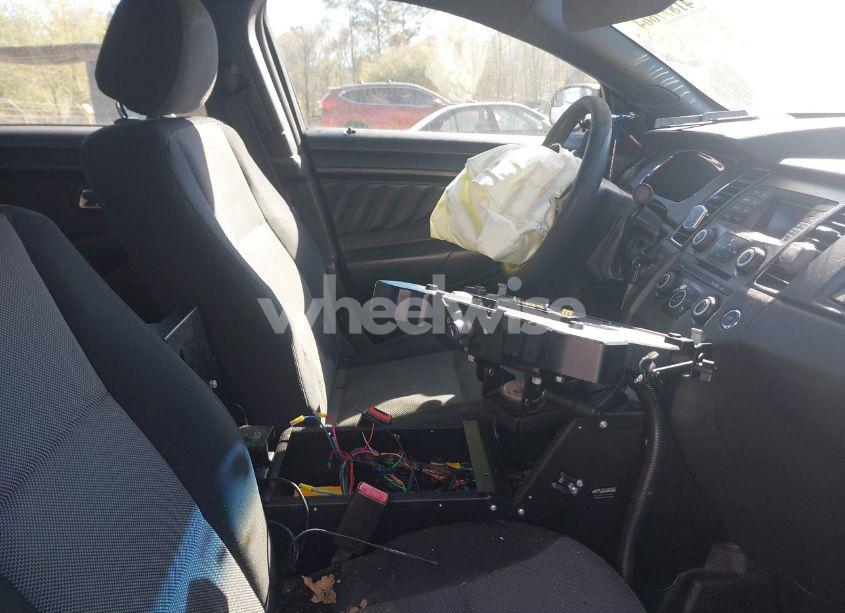 Photo 5 of 2014 Ford Police INTERCEPTOR (VIN 1FAHP2L8XEG185898)