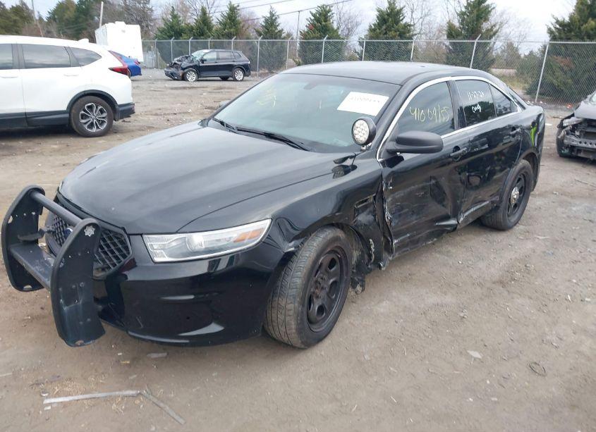 Photo 2 of 2013 Ford Police INTERCEPTOR (VIN 1FAHP2M81DG150857)