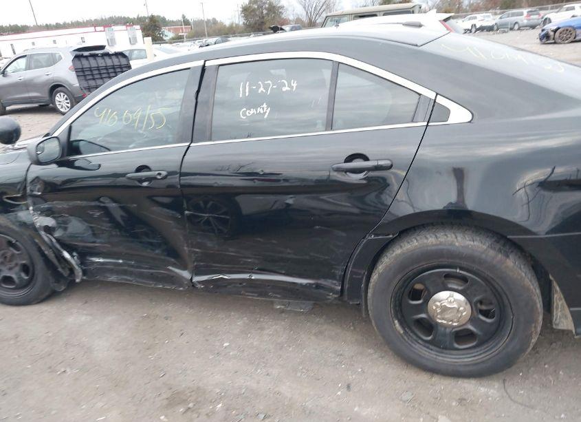 Photo 6 of 2013 Ford Police INTERCEPTOR (VIN 1FAHP2M81DG150857)