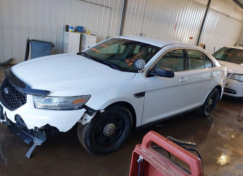 Photo 2 of 2013 Ford Police INTERCEPTOR (VIN 1FAHP2M84DG148536)