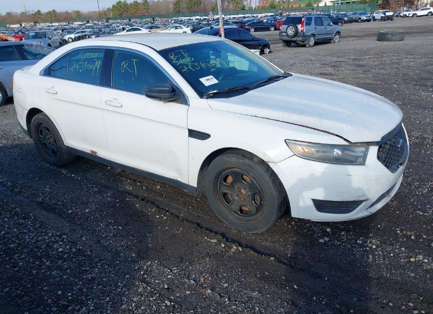 2013 Ford Police INTERCEPTOR (VIN 1FAHP2M84DG152795) main photo
