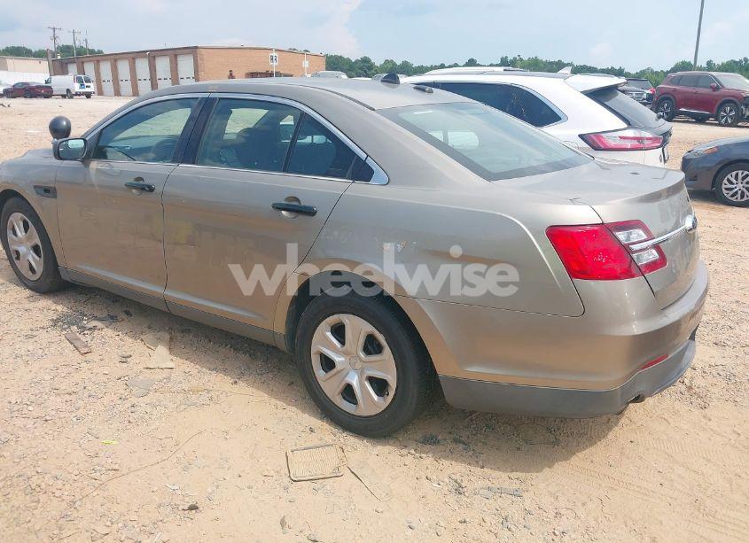 Photo 3 of 2013 Ford Police INTERCEPTOR (VIN 1FAHP2M87DG201732)