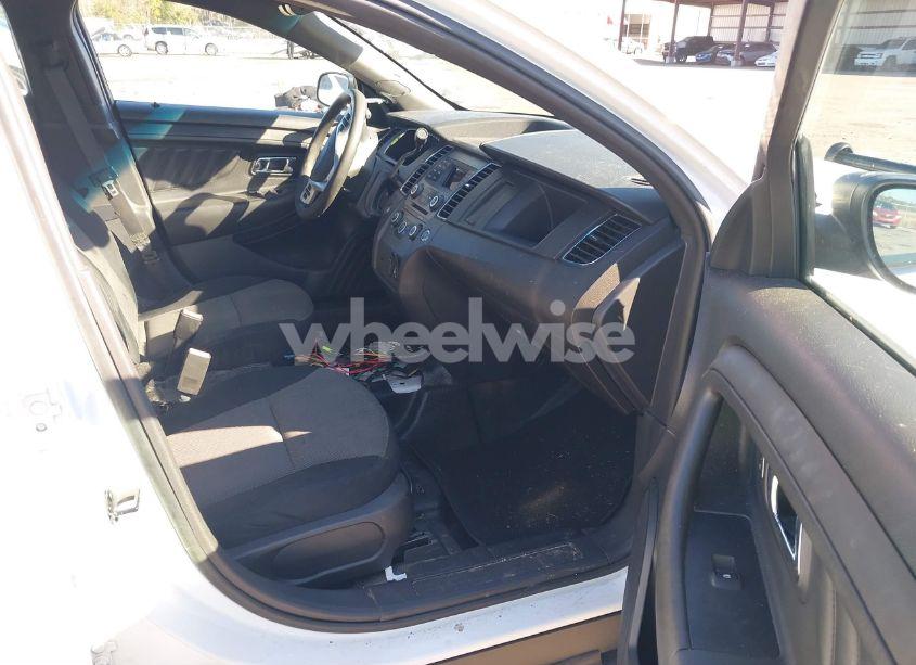 Photo 5 of 2013 Ford Police INTERCEPTOR (VIN 1FAHP2M89DG181595)