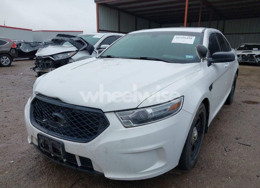 Photo 2 of 2013 Ford Police INTERCEPTOR (VIN 1FAHP2M8XDG139033)