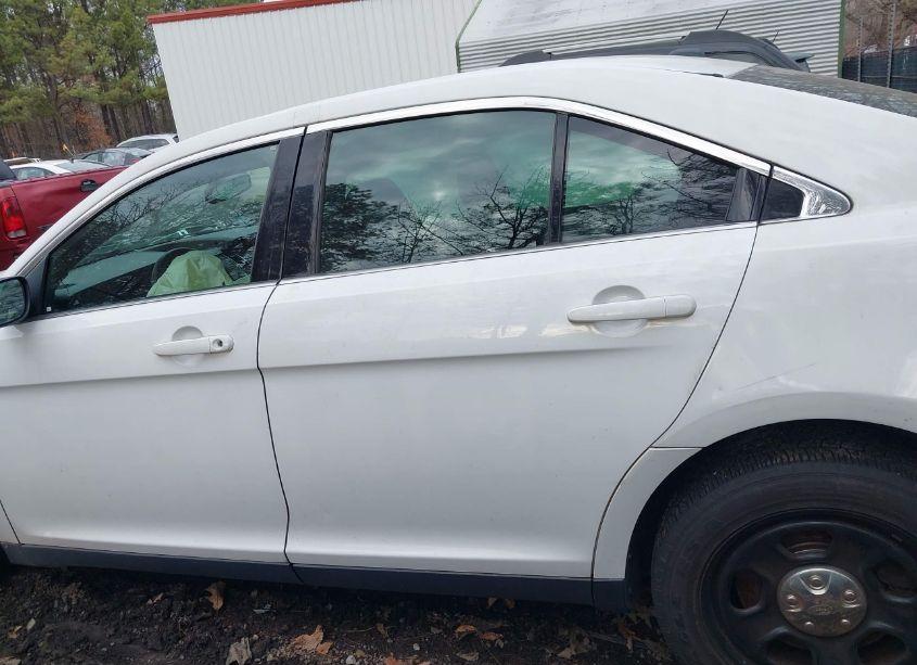 Photo 14 of 2015 Ford Police INTERCEPTOR (VIN 1FAHP2MK0FG150315)