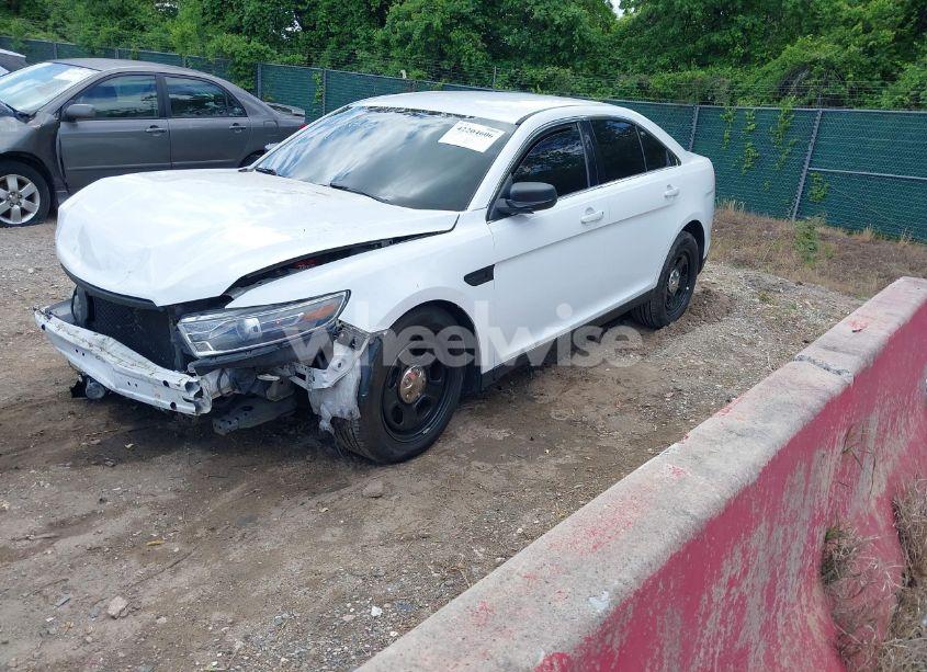 Photo 2 of 2016 Ford Police INTERCEPTOR (VIN 1FAHP2MK0GG109099)