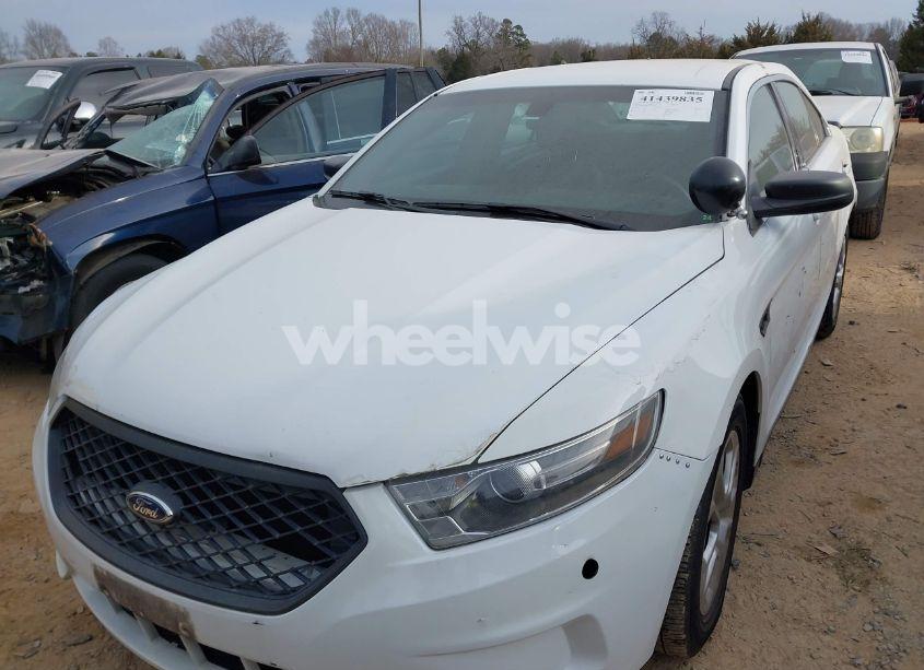 Photo 2 of 2016 Ford Police INTERCEPTOR (VIN 1FAHP2MK0GG110057)