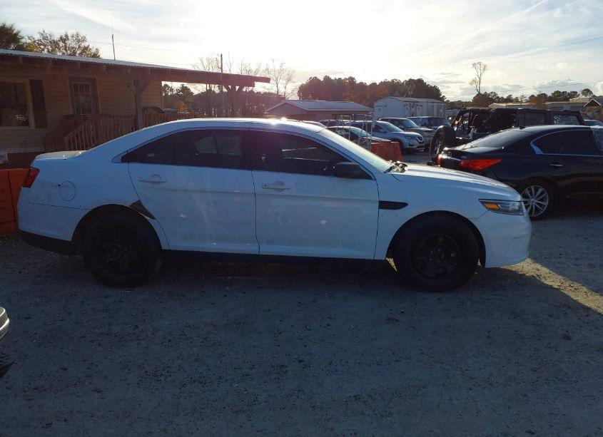 Photo 13 of 2018 Ford Police INTERCEPTOR (VIN 1FAHP2MK0JG136049)