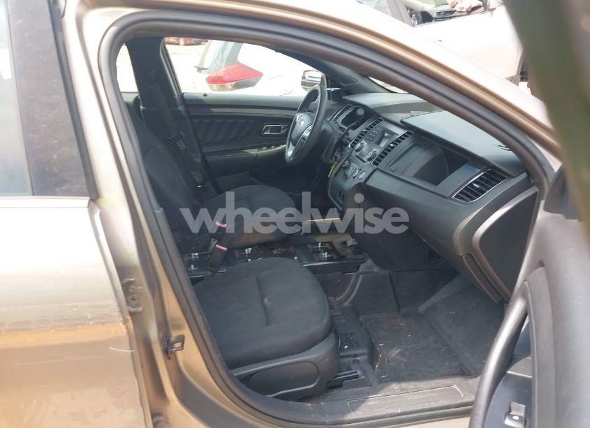 Photo 5 of 2015 Ford Police INTERCEPTOR (VIN 1FAHP2MK2FG135699)