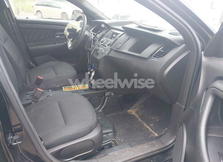 Photo 5 of 2018 Ford Police INTERCEPTOR (VIN 1FAHP2MK2JG143455)