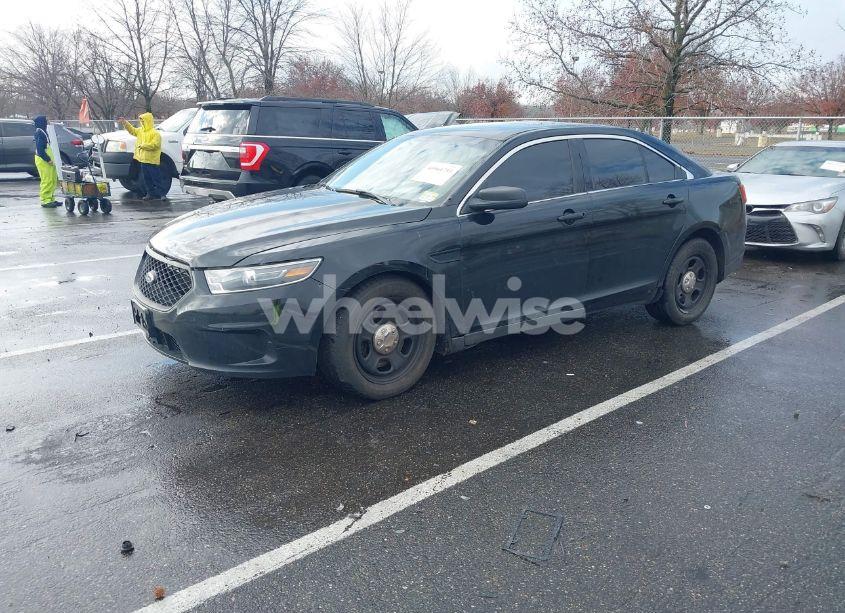 Photo 2 of 2016 Ford Police INTERCEPTOR (VIN 1FAHP2MK3GG136667)