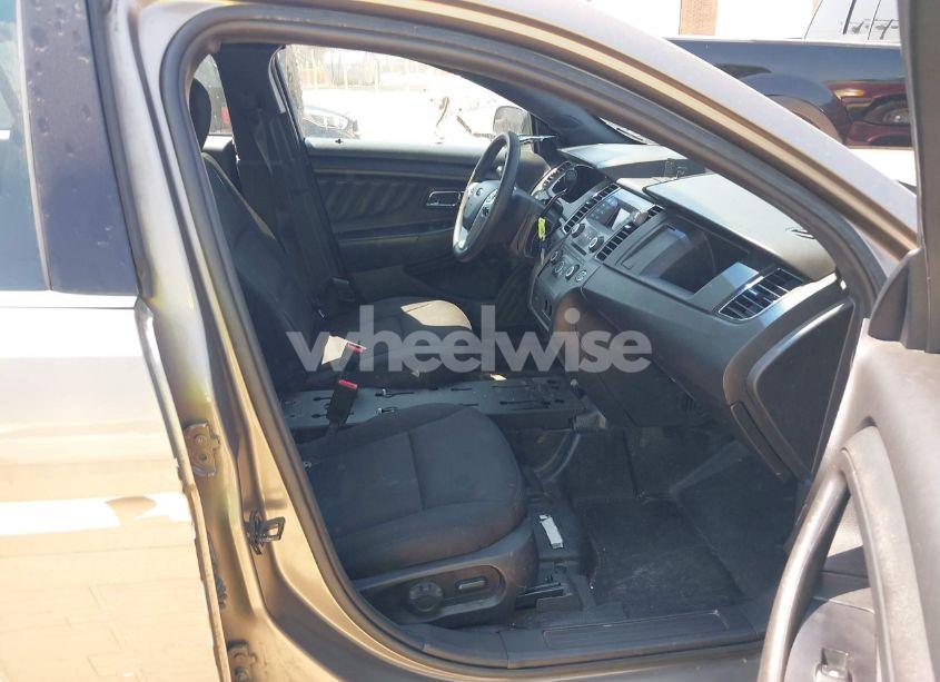 Photo 5 of 2018 Ford Police INTERCEPTOR (VIN 1FAHP2MK4JG114541)