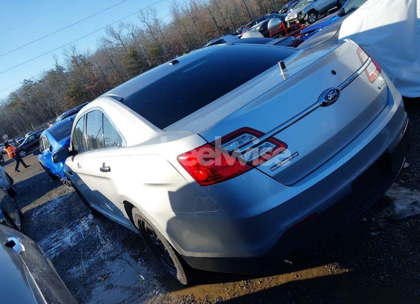 Photo 3 of 2018 Ford Police INTERCEPTOR (VIN 1FAHP2MK7JG143578)