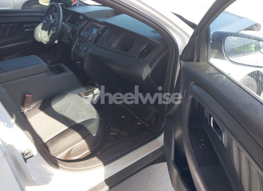 Photo 5 of 2014 Ford Police INTERCEPTOR (VIN 1FAHP2MK8EG159598)