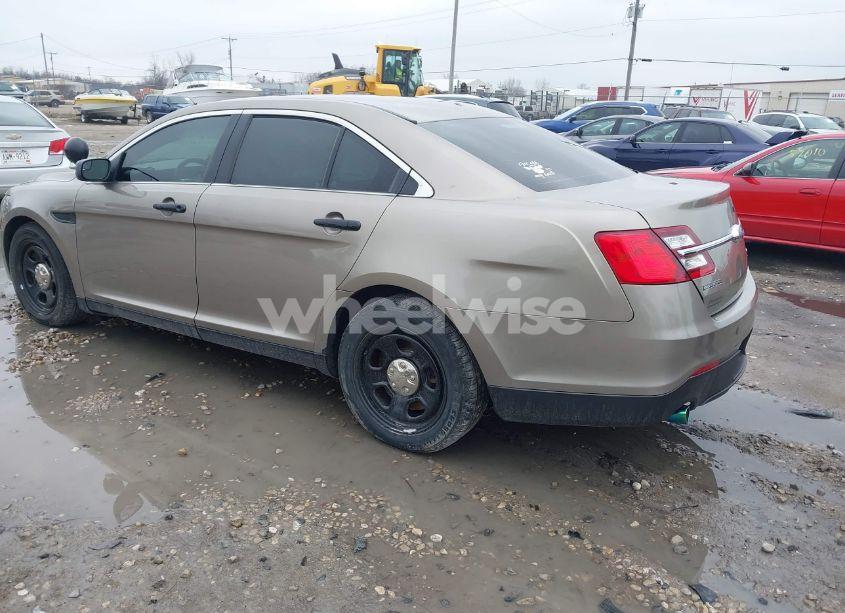 Photo 3 of 2018 Ford Police INTERCEPTOR (VIN 1FAHP2MK8JG117491)