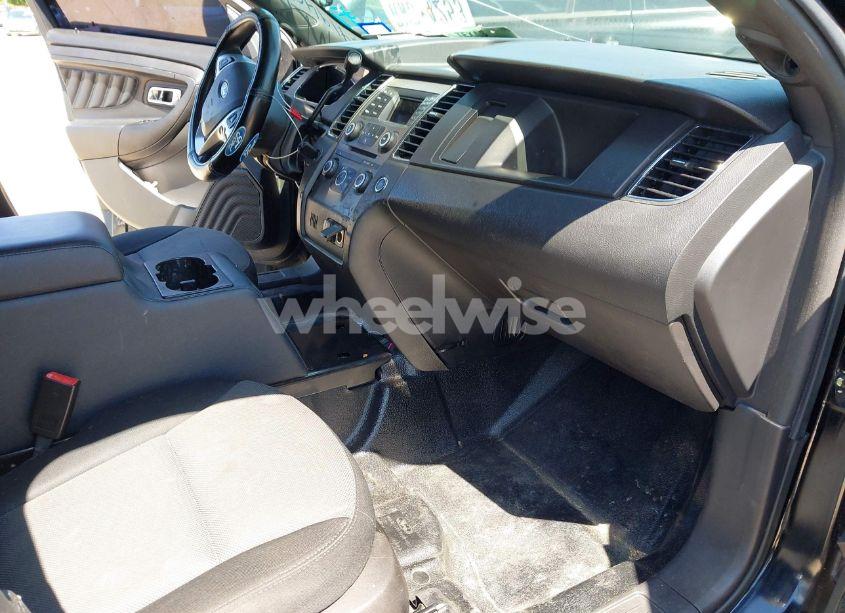 Photo 5 of 2014 Ford Police INTERCEPTOR (VIN 1FAHP2MKXEG185667)