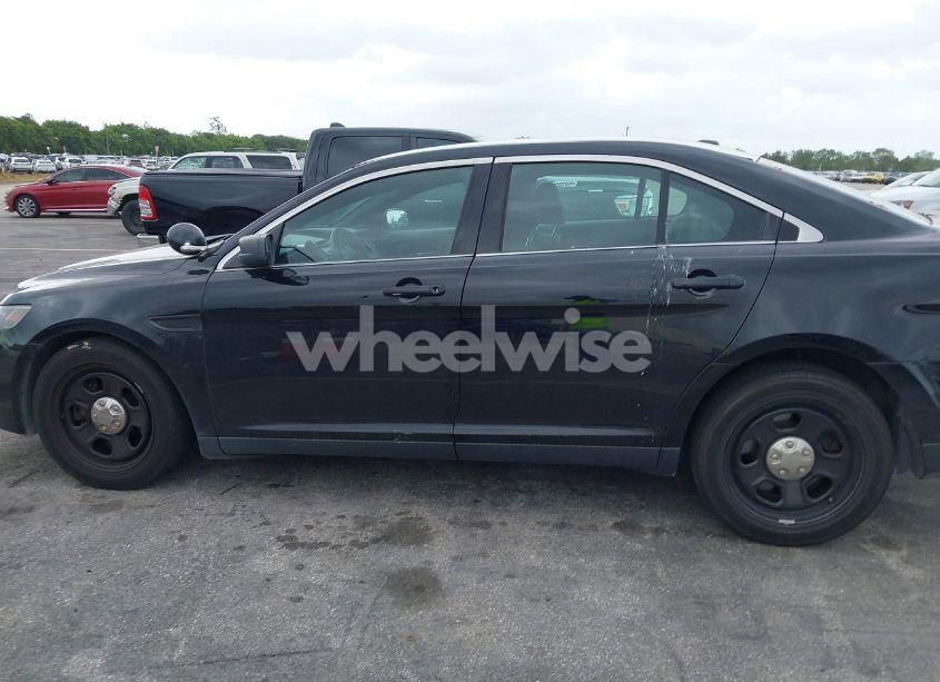 Photo 14 of 2016 Ford Police INTERCEPTOR (VIN 1FAHP2MKXGG125312)