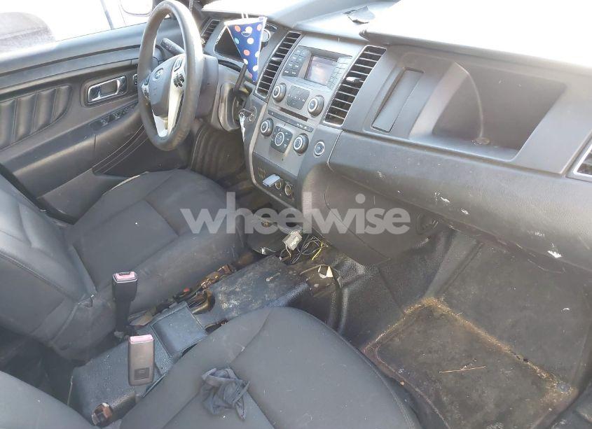 Photo 5 of 2016 Ford Taurus POLICE INTERCEPTOR (VIN 1FAHP2MT5GG104201)