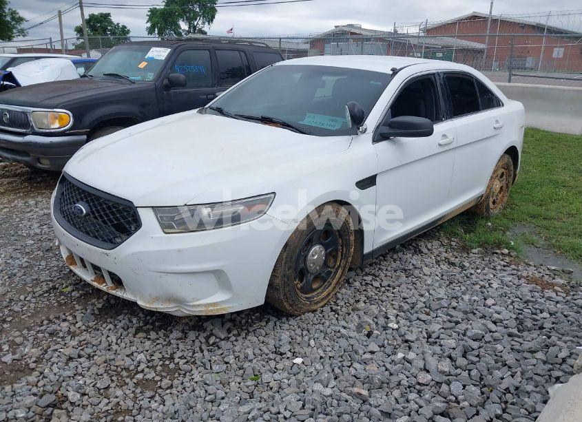 Photo 2 of 2015 Ford Police INTERCEPTOR (VIN 1FAHP2MT9FG207958)