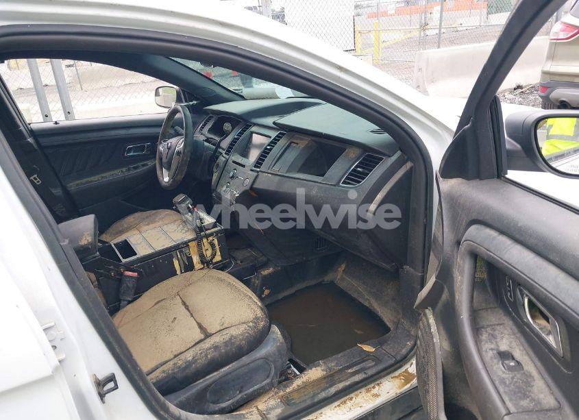 Photo 5 of 2015 Ford Police INTERCEPTOR (VIN 1FAHP2MT9FG207958)