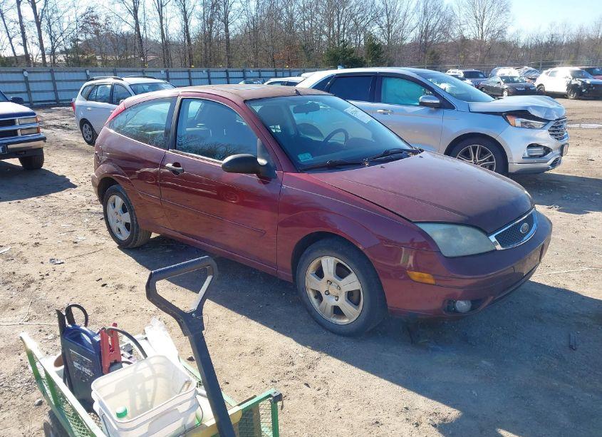 2006 Ford Focus ZX3 (VIN 1FAHP31N06W255270) main photo