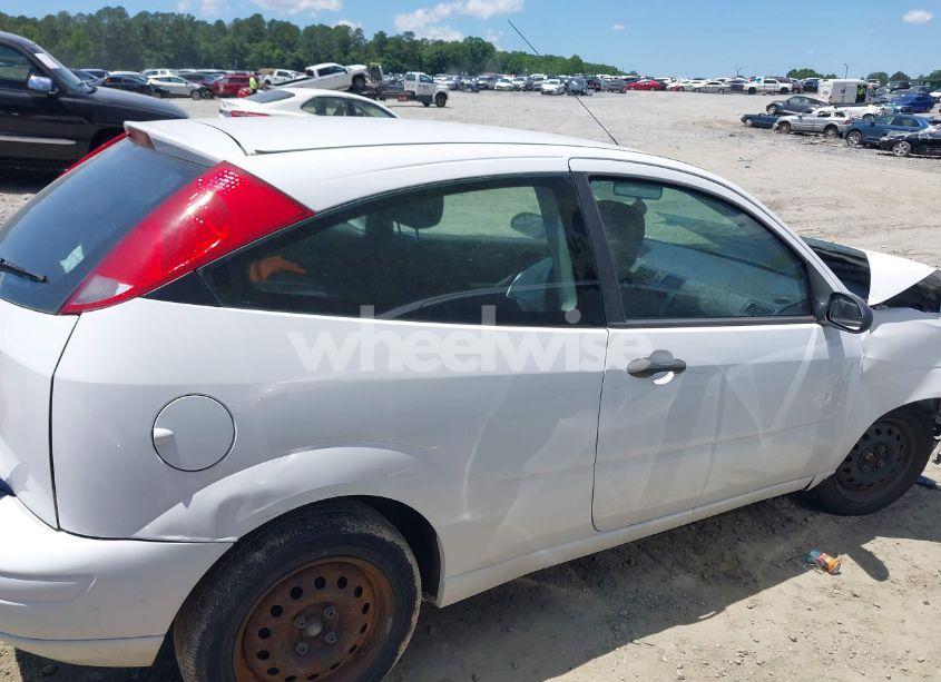 Photo 13 of 2007 Ford Focus S/SE/SES (VIN 1FAHP31N27W281824)