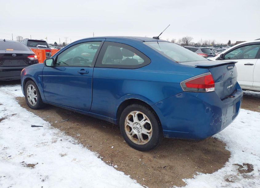 Photo 3 of 2009 Ford Focus SE (VIN 1FAHP32N09W170660)