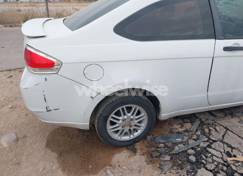 Photo 13 of 2008 Ford Focus S (VIN 1FAHP32N18W145071)