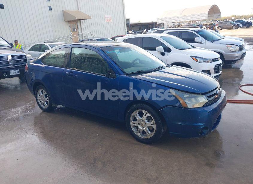 2009 Ford Focus SE (VIN 1FAHP32N19W160624) main photo