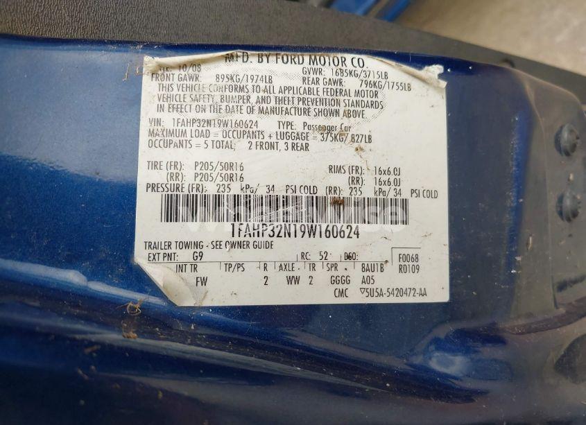 Photo 9 of 2009 Ford Focus SE (VIN 1FAHP32N19W160624)