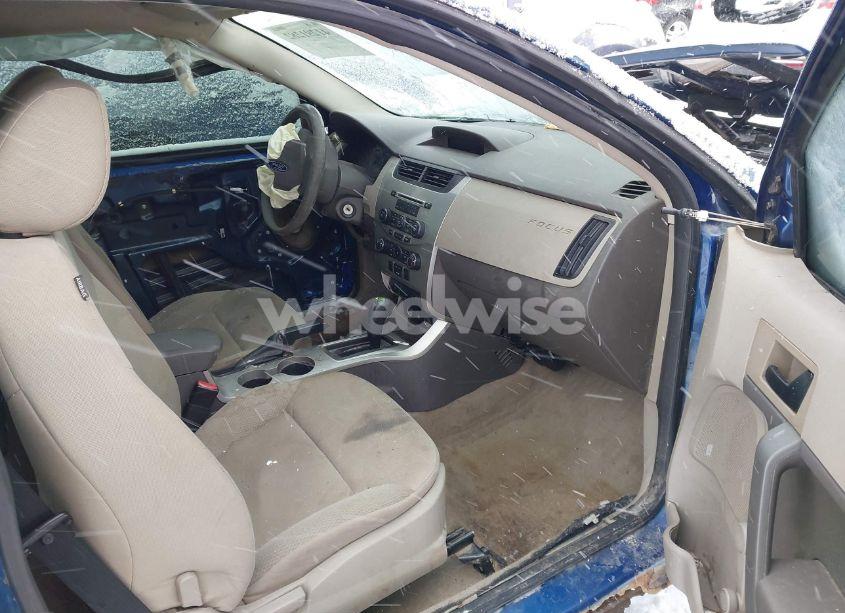 Photo 5 of 2008 Ford Focus S (VIN 1FAHP32N28W273061)