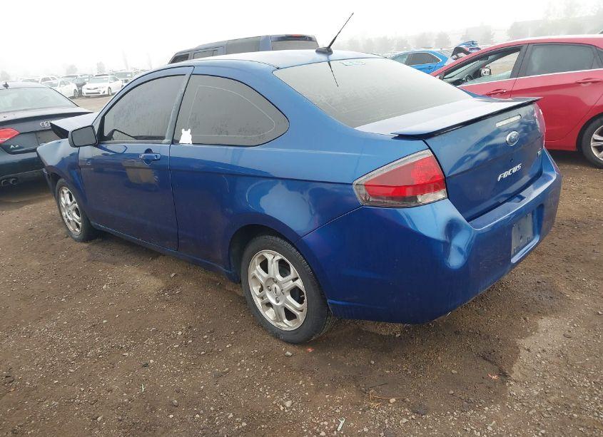 Photo 3 of 2009 Ford Focus SE (VIN 1FAHP32N29W183684)