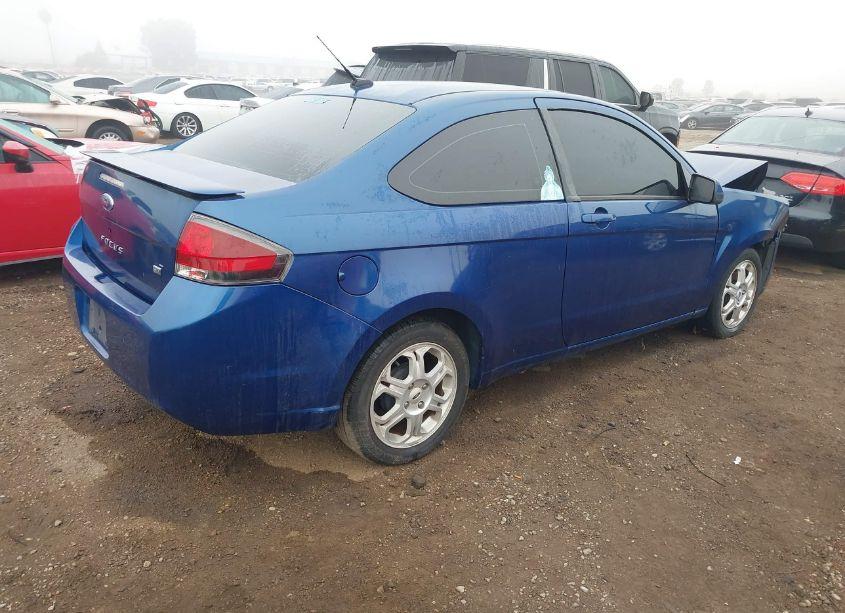 Photo 4 of 2009 Ford Focus SE (VIN 1FAHP32N29W183684)