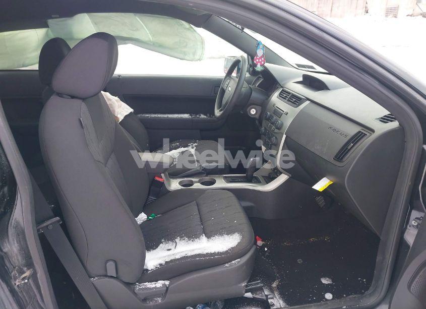 Photo 5 of 2009 Ford Focus SE (VIN 1FAHP32N79W172244)